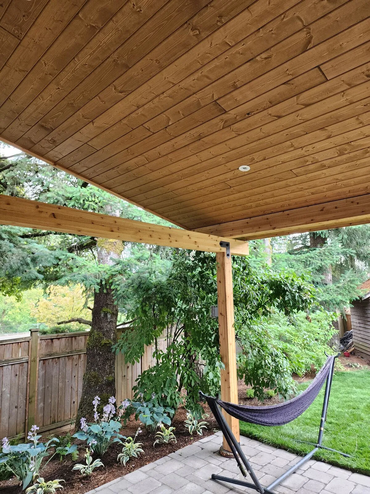 Cedar tongue-and-groove ceiling